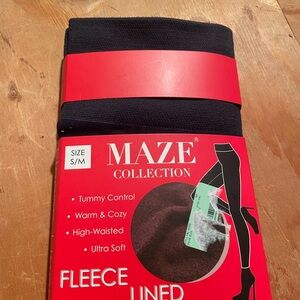 Maze Collection Black Fleece Lined Leggings